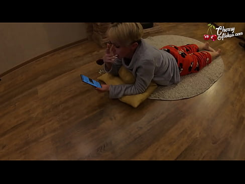 ❤️ Crazy blonde suger stor pikk suger og spretter på den - analsex ❤ Superporno hos oss ❌